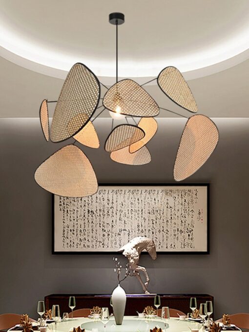 Lustre en rotin et bambou au design boho-chic
