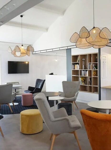 main-image-4 main-image-4